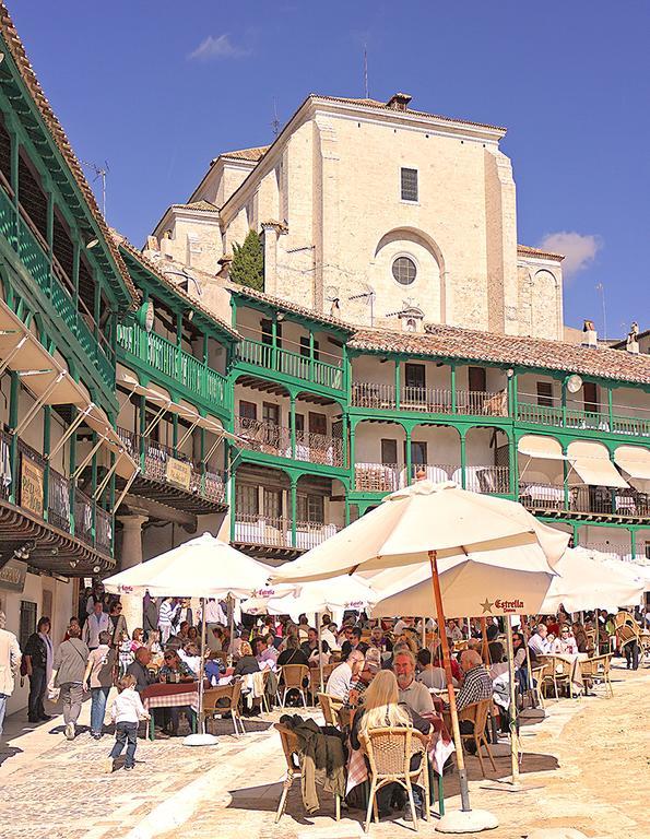 Hotel Rural Plaza Mayor Chinchon Bagian luar foto