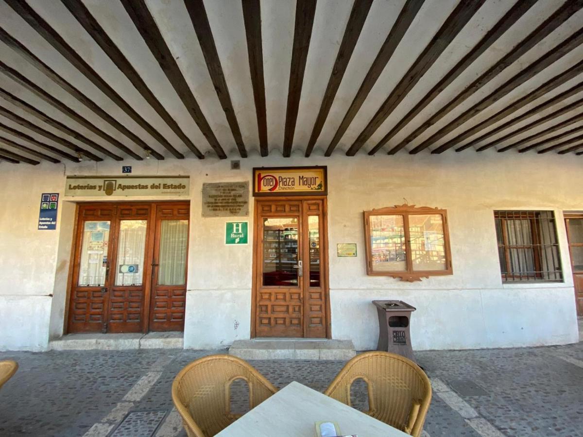 Hotel Rural Plaza Mayor Chinchon Bagian luar foto