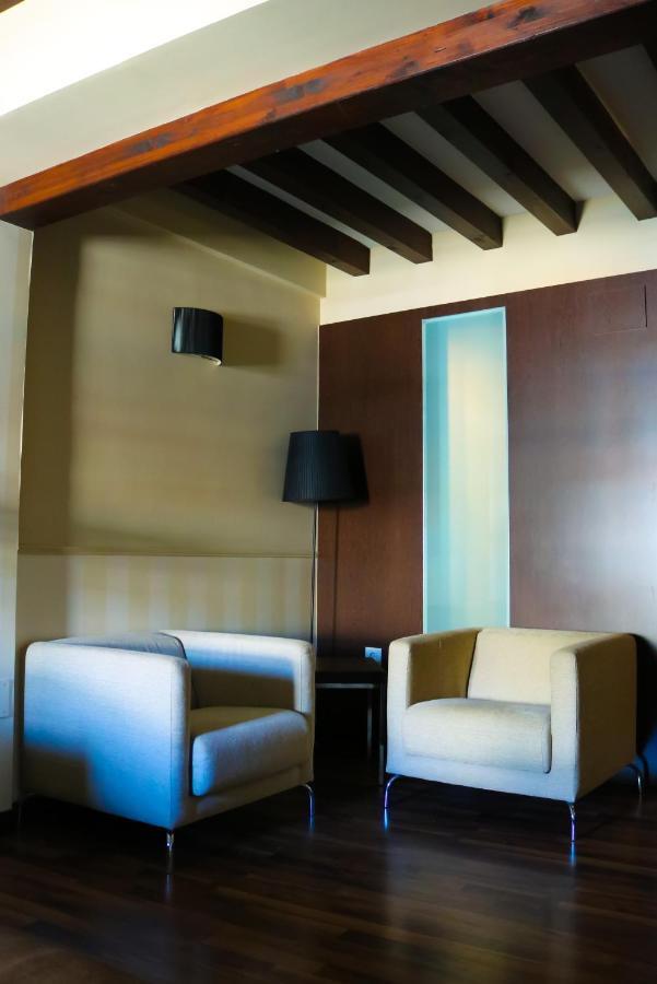 Hotel Rural Plaza Mayor Chinchon Bagian luar foto