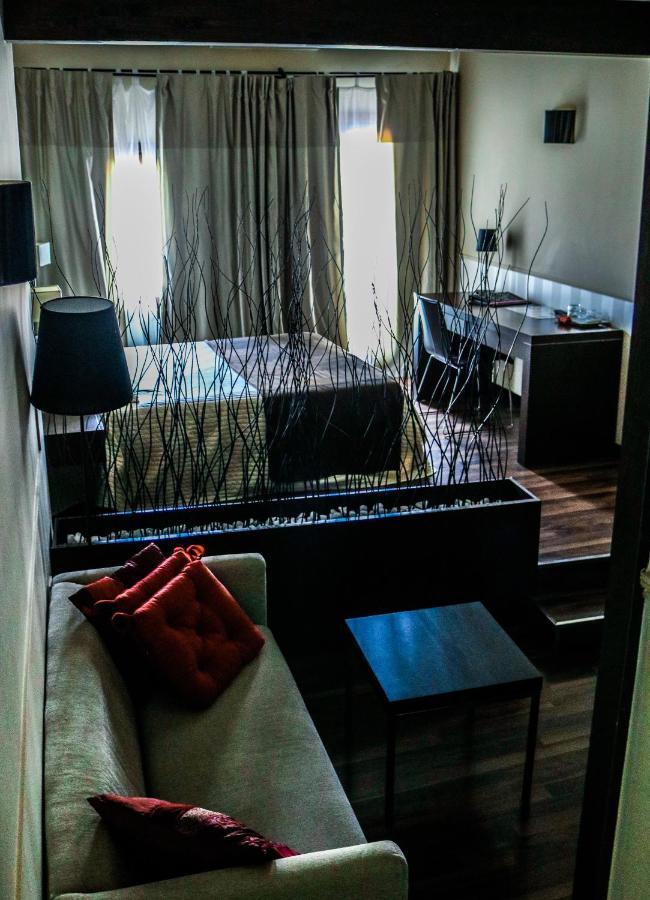 Hotel Rural Plaza Mayor Chinchon Bagian luar foto